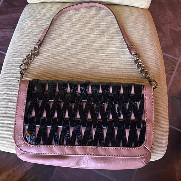 Black & Tan handbag - Picture 5 of 5